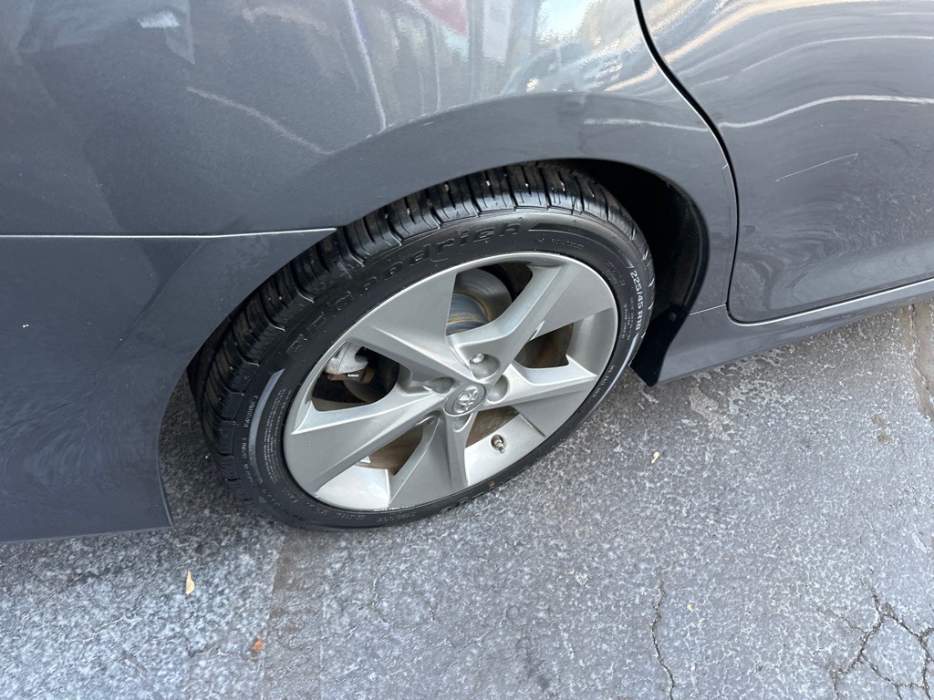 2012 Toyota Camry Image 10