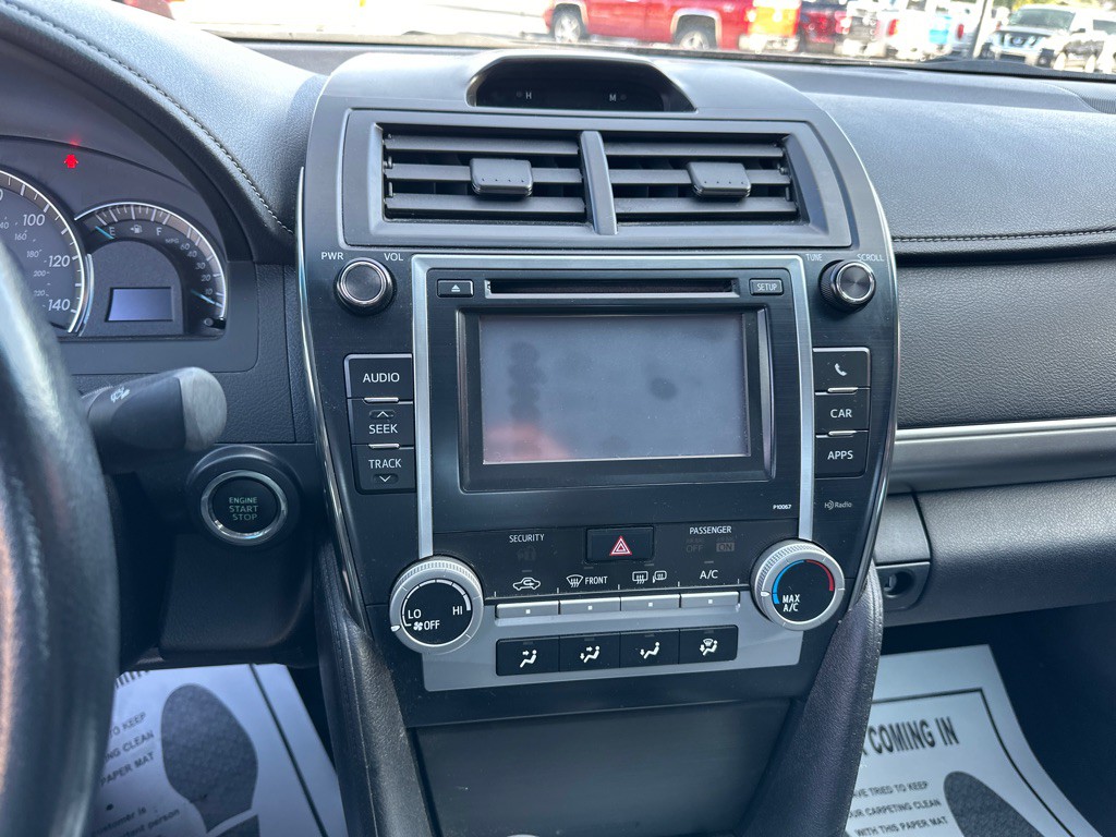 2012 Toyota Camry Image 14