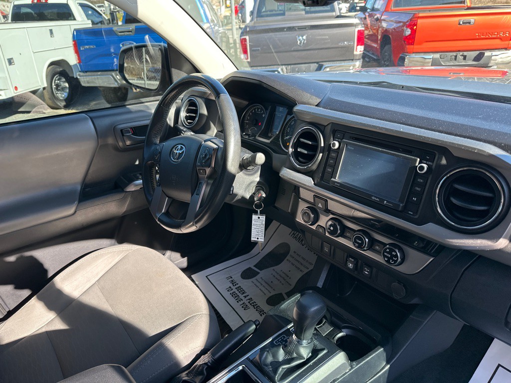2018 Toyota Tacoma Image 7