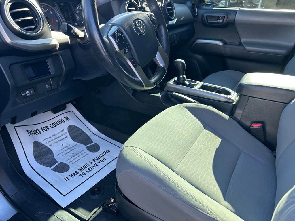 2018 Toyota Tacoma Image 11