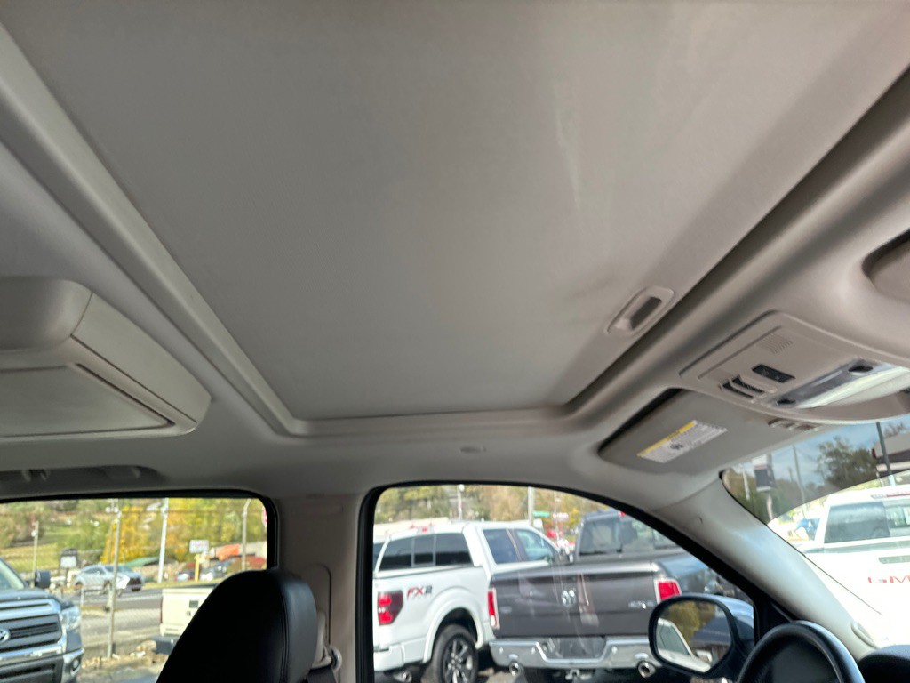 2011 Chevrolet Tahoe Image 9