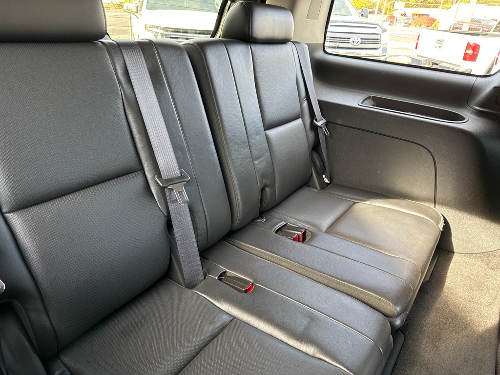 2011 Chevrolet Tahoe Image 12