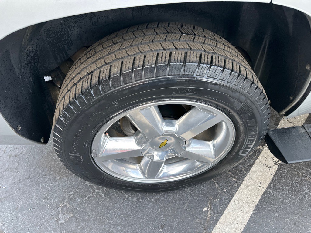 2011 Chevrolet Tahoe Image 13