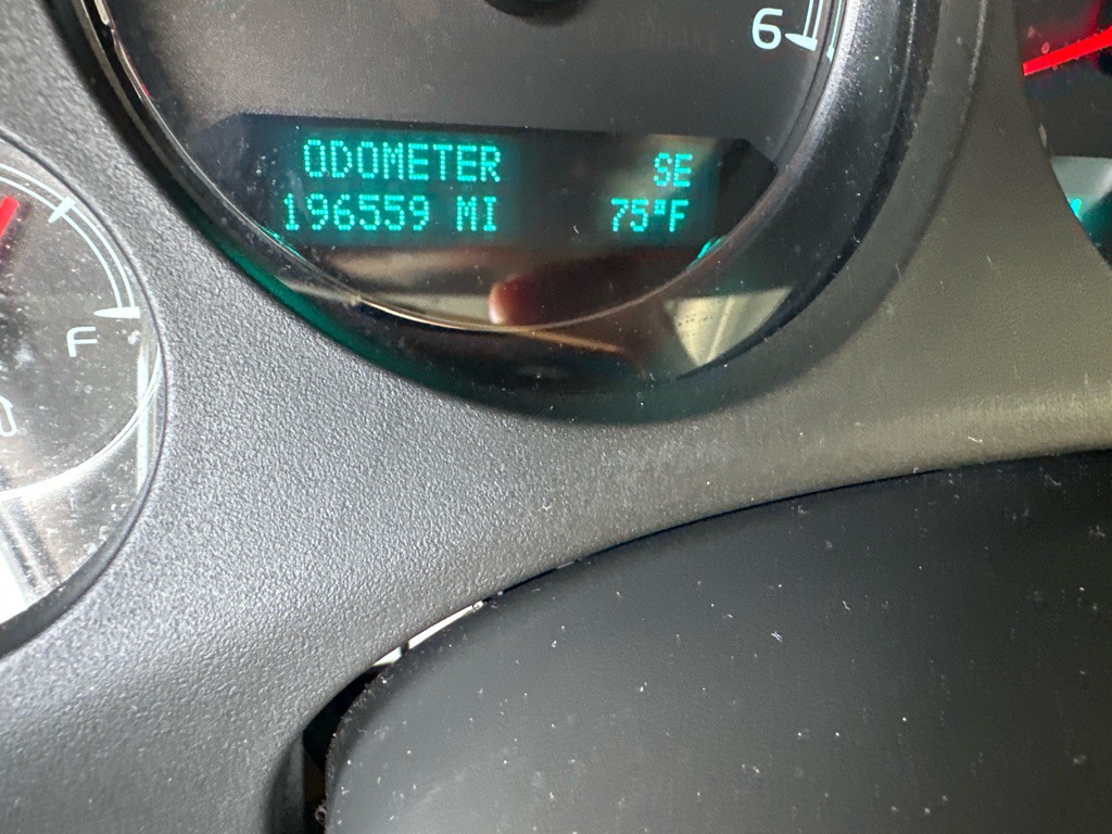 2011 Chevrolet Tahoe Image 18