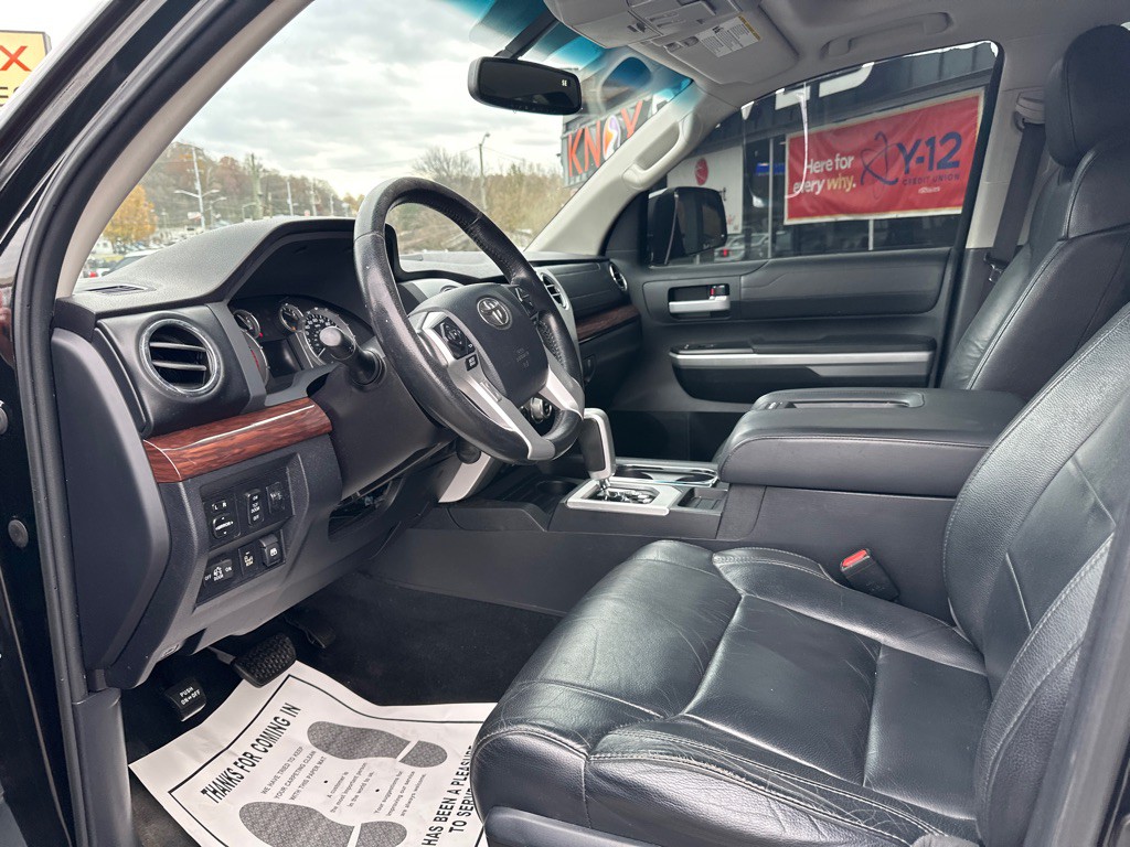 2016 Toyota Tundra Image 18