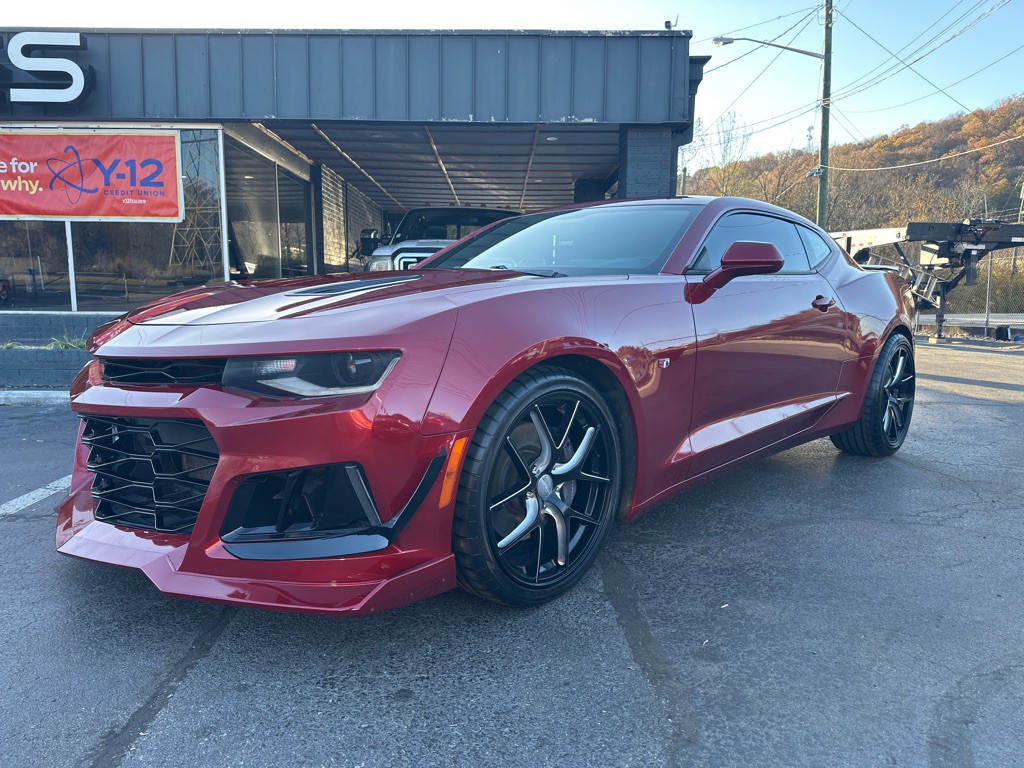 2016 Chevrolet Camaro Image 1