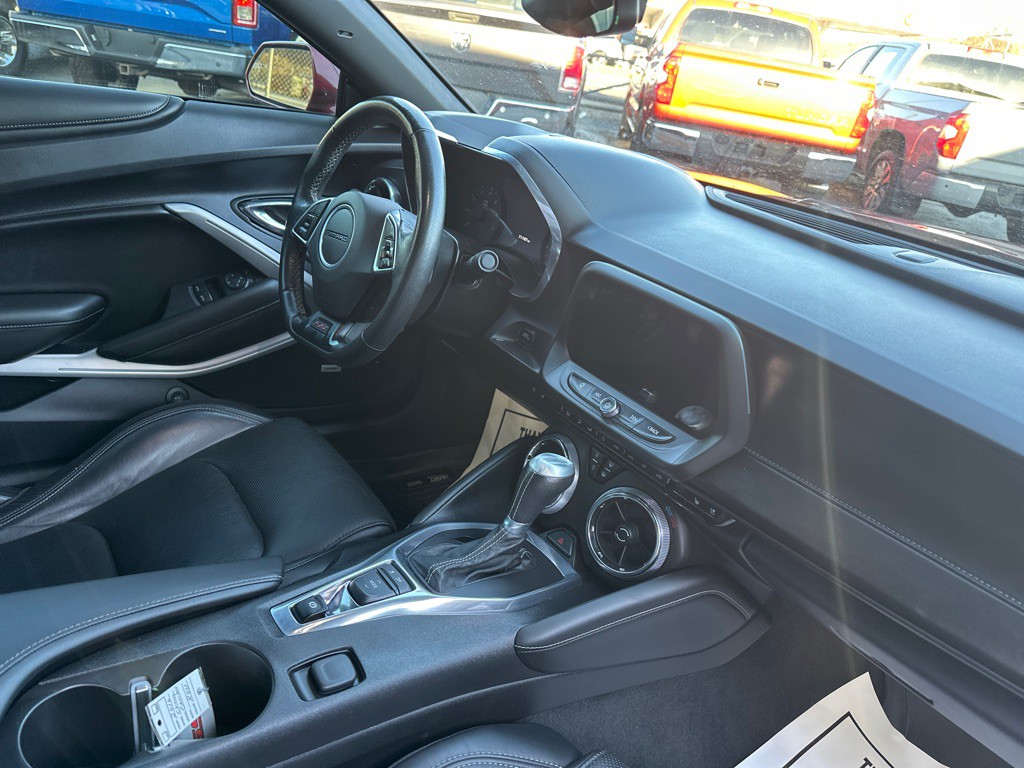2016 Chevrolet Camaro Image 8