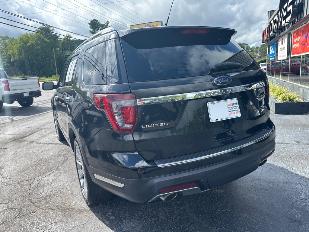 2019 Ford Explorer Image 2
