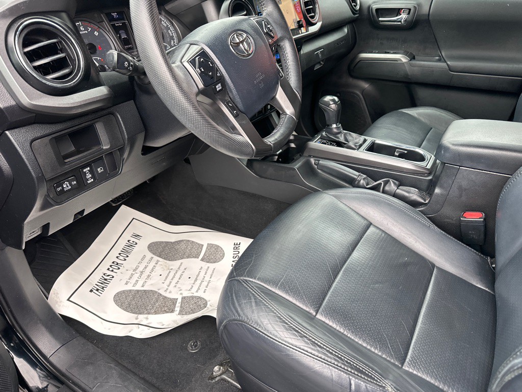 2018 Toyota Tacoma Image 14