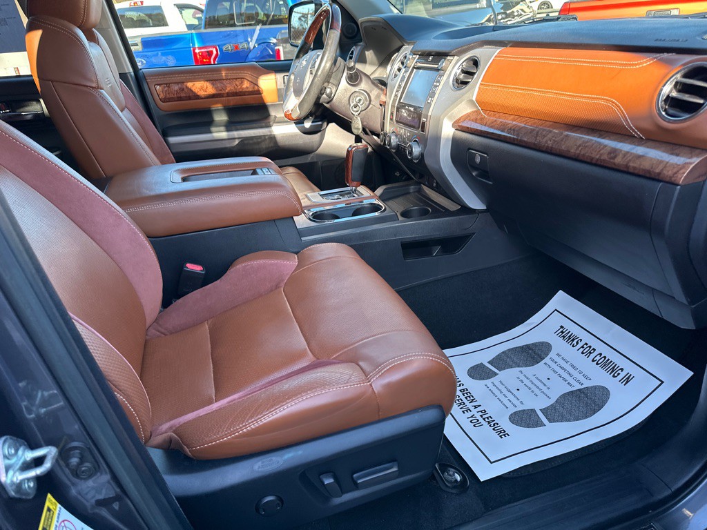 2014 Toyota Tundra Image 8