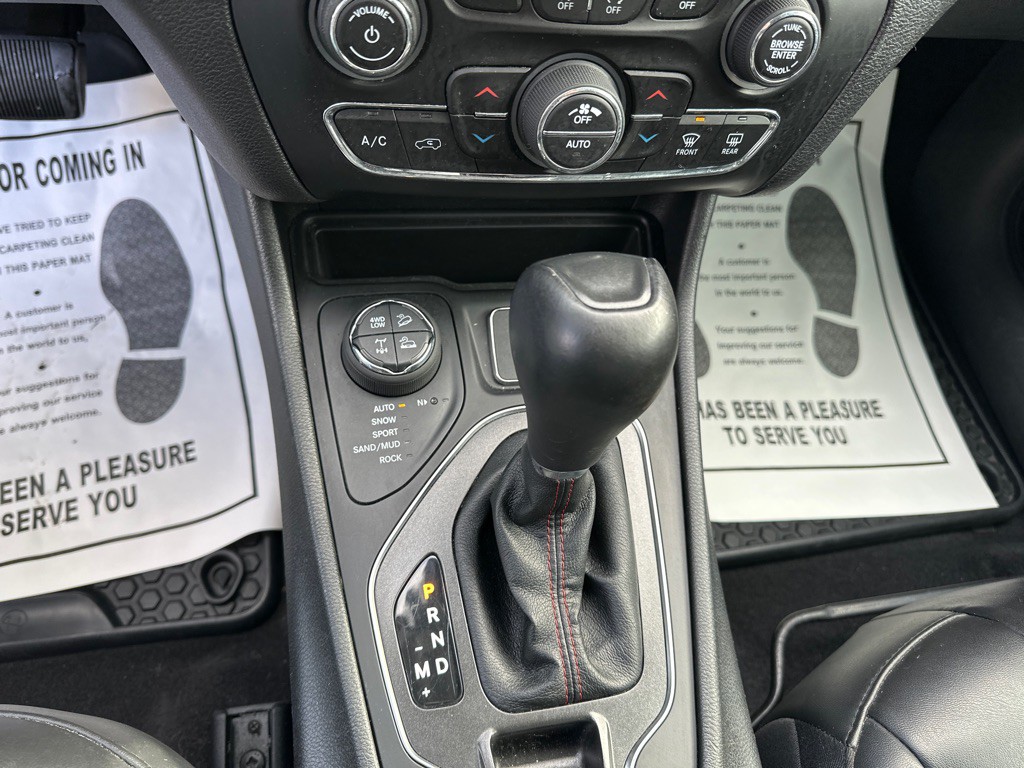 2021 Jeep Cherokee Image 15