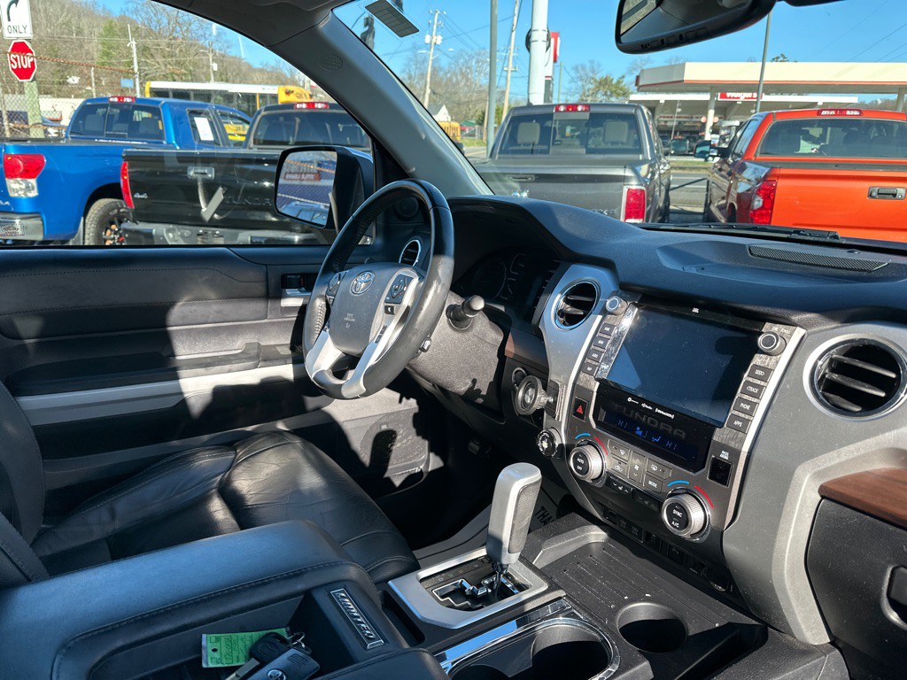 2020 Toyota Tundra Image 8