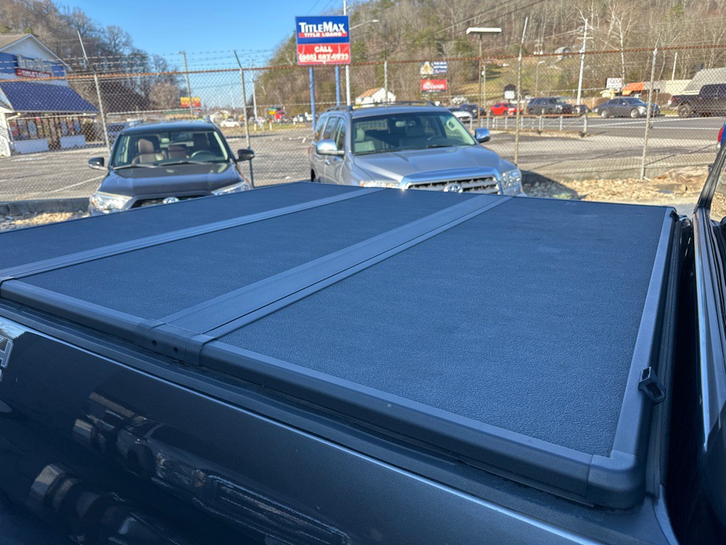 2020 Toyota Tundra Image 10