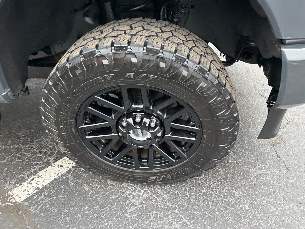 2021 Ford F-350 Image 6