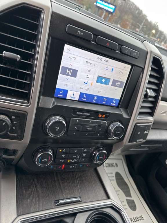 2021 Ford F-350 Image 15