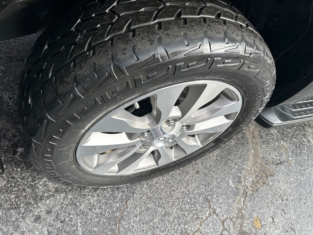 2011 Toyota Sequoia Image 14