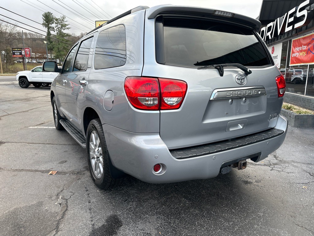 2011 Toyota Sequoia Image 2