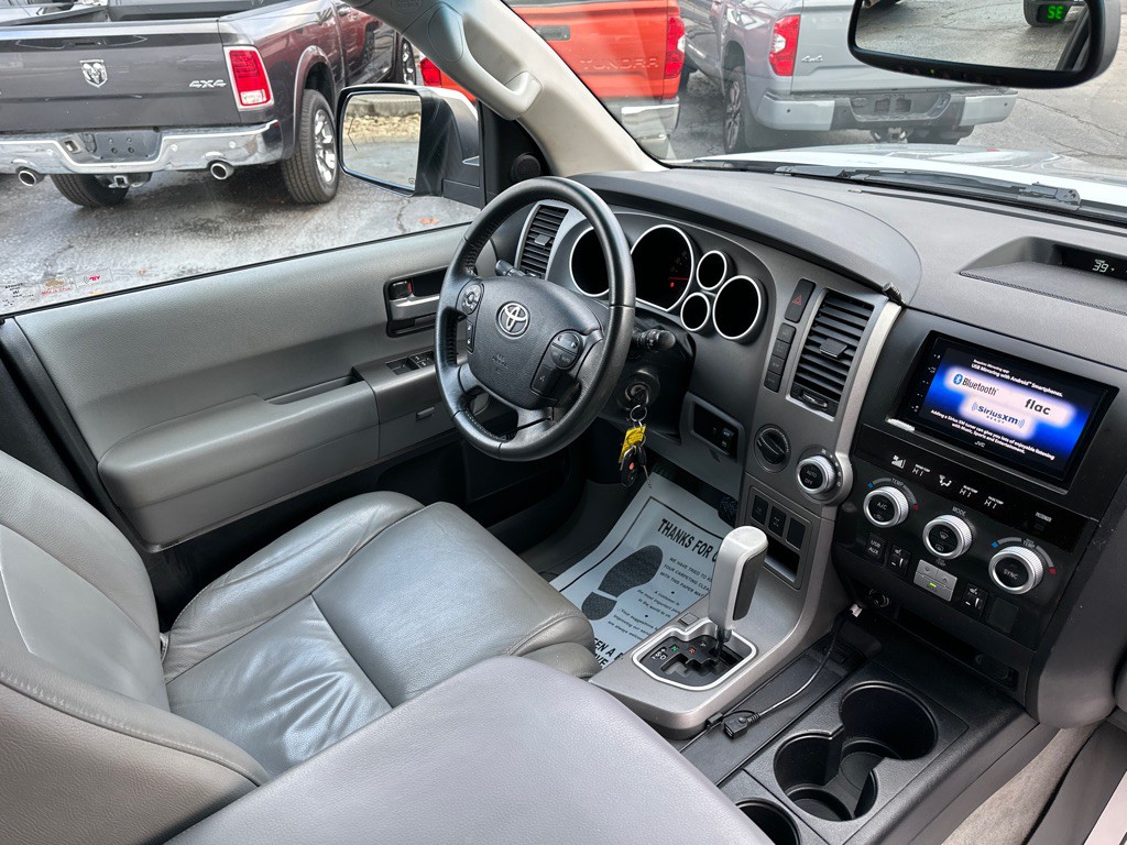 2011 Toyota Sequoia Image 12