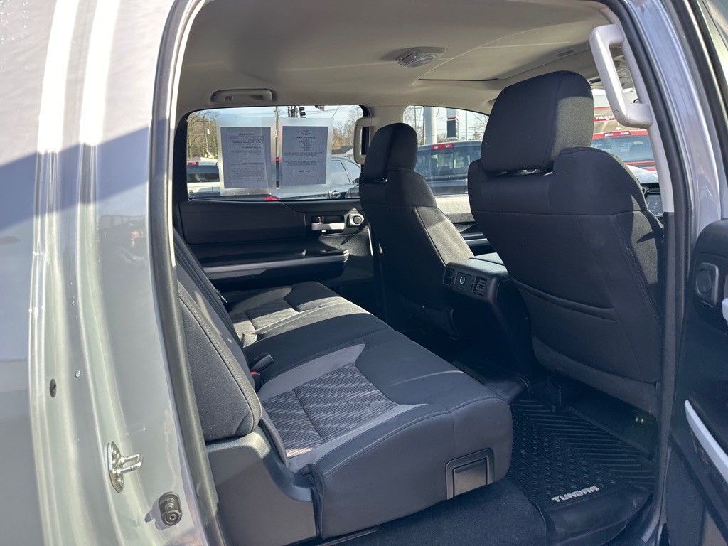 2018 Toyota Tundra Image 9