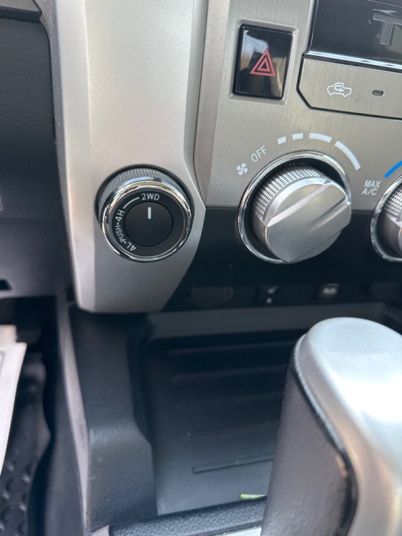 2018 Toyota Tundra Image 17