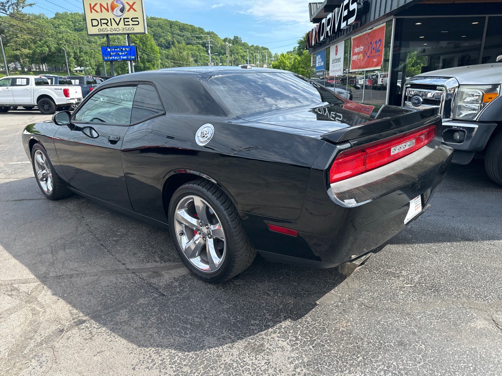2013 Dodge Challenger Image 2