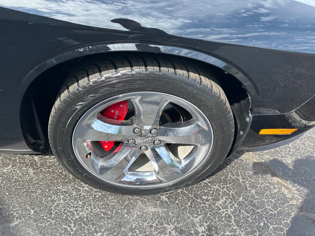 2013 Dodge Challenger Image 6