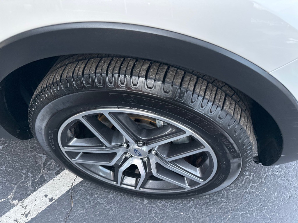 2016 Ford Explorer Image 6