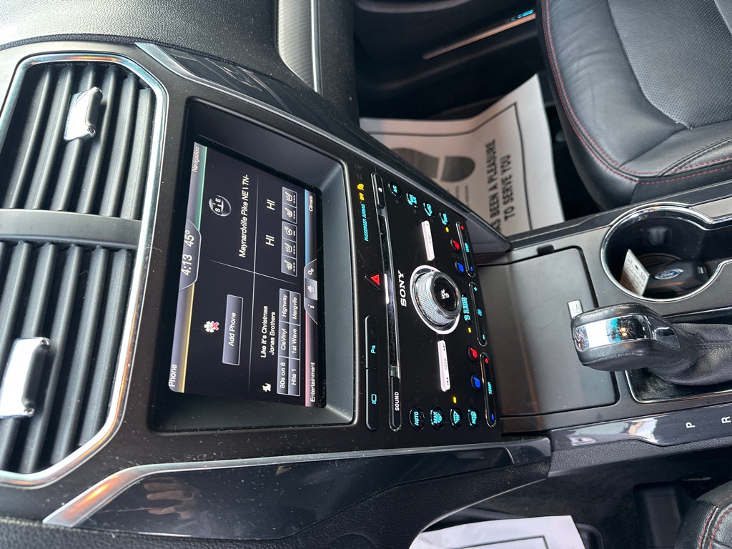 2016 Ford Explorer Image 16