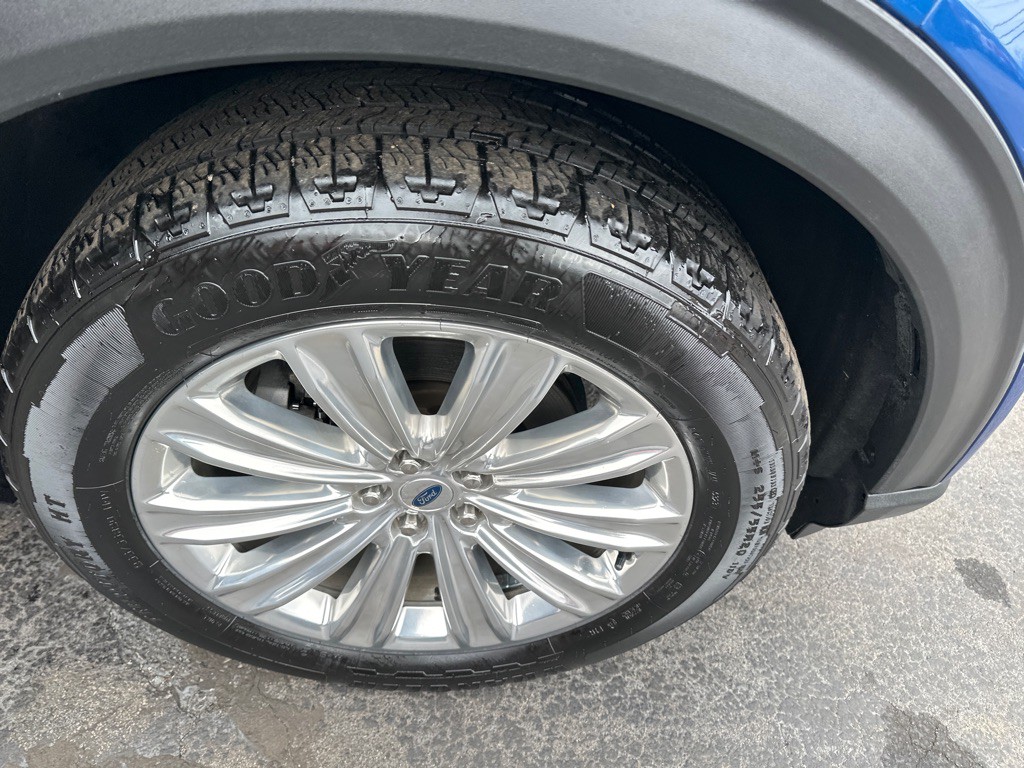 2020 Ford Explorer Image 6