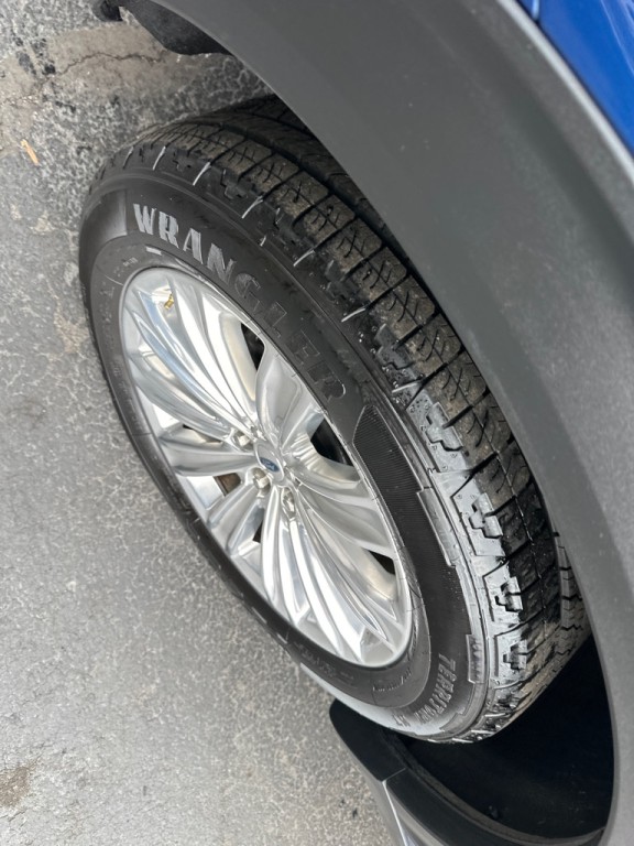 2020 Ford Explorer Image 13