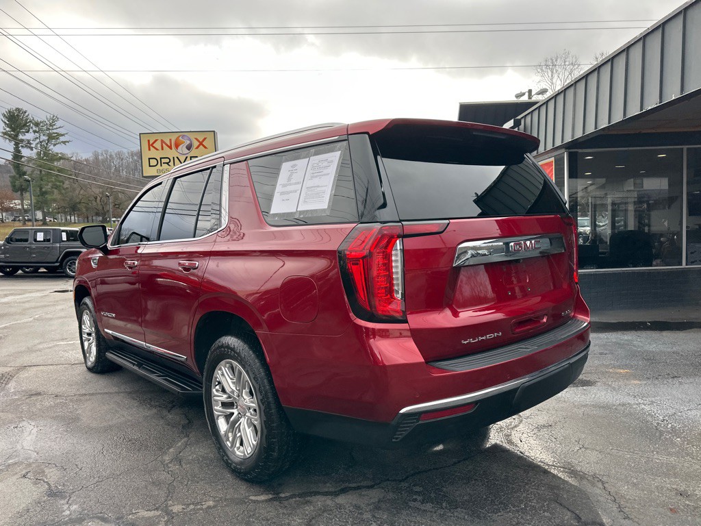 2021 GMC Yukon Image 2