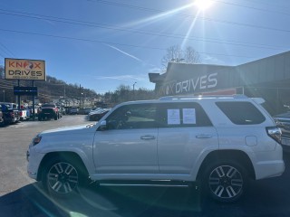 Image for 2017 Toyota 4Runner SR5/SR5 PREMIUM ID: 7063317