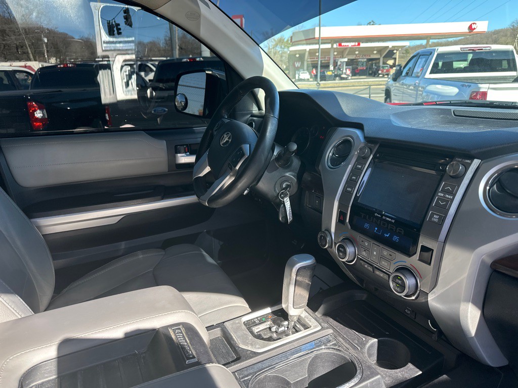 2014 Toyota Tundra Image 8