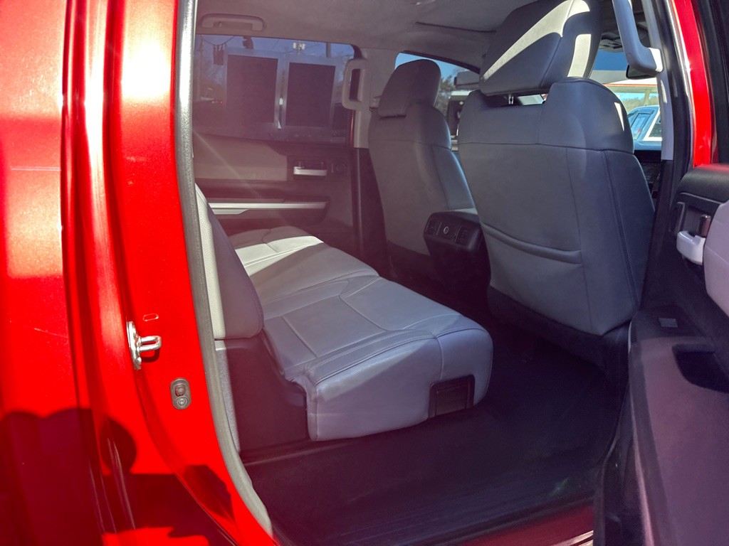 2014 Toyota Tundra Image 9