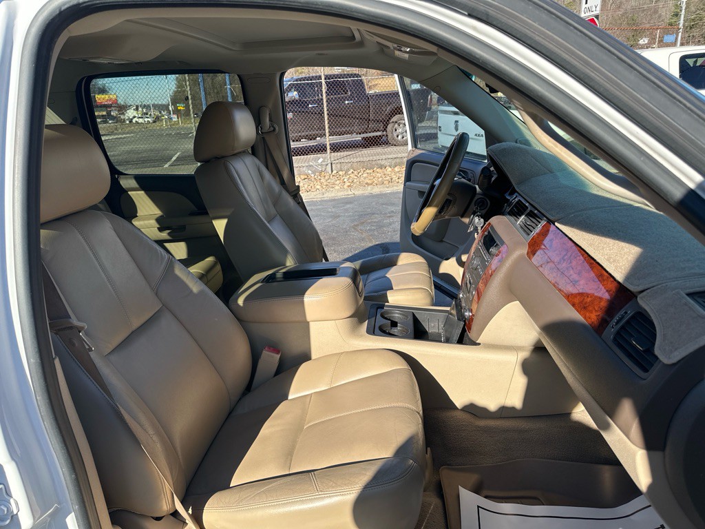 2011 Chevrolet Silverado 1500 Image 8