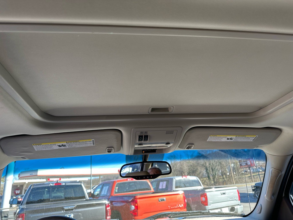 2011 Chevrolet Silverado 1500 Image 9