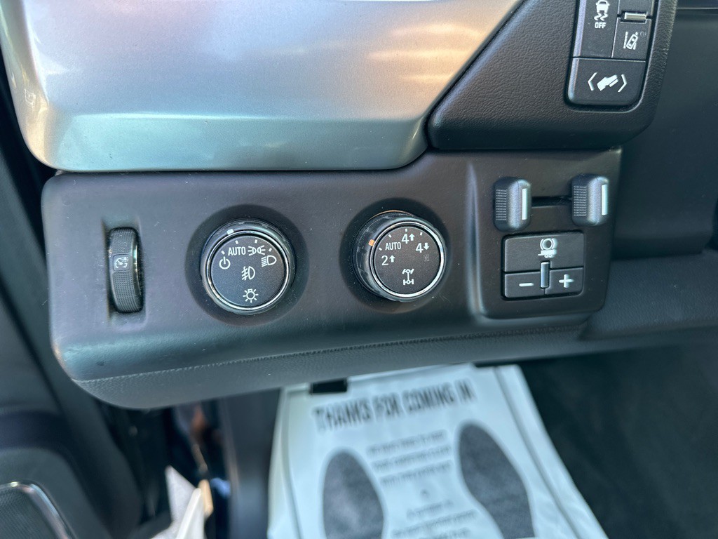 2015 Chevrolet Tahoe Image 17