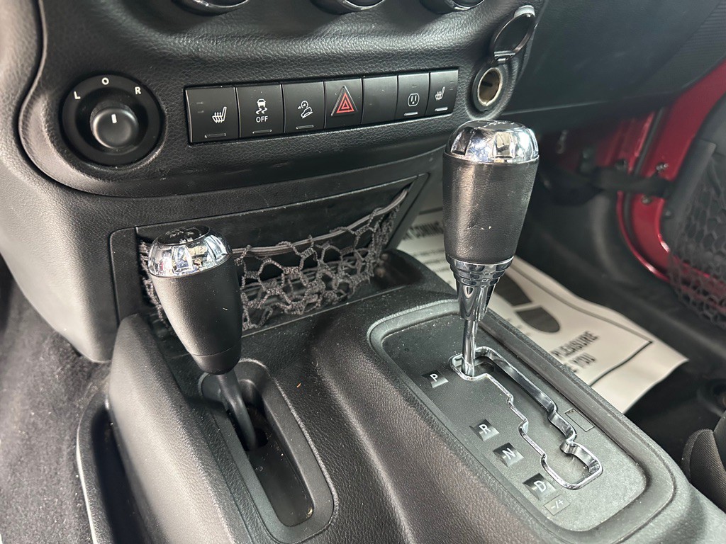 2013 Jeep Wrangler Unlimited Image 10