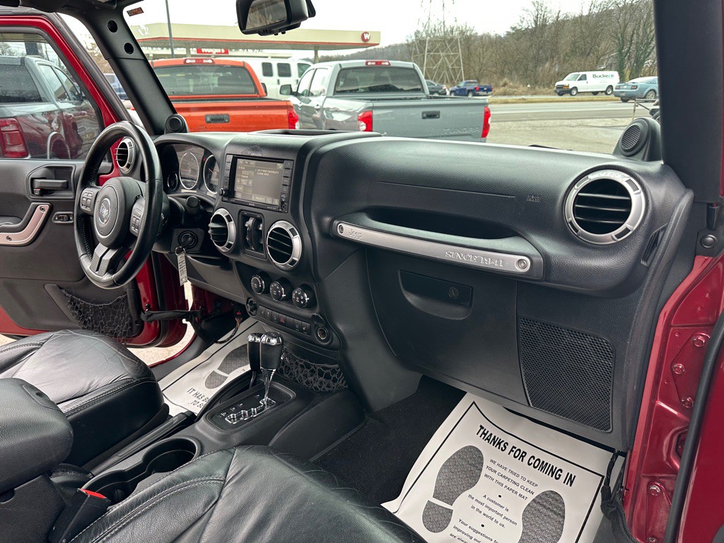 2013 Jeep Wrangler Unlimited Image 12