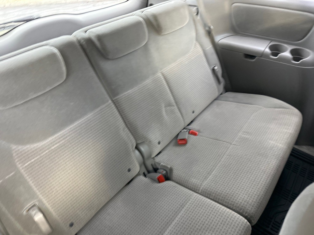 2009 Toyota Sienna Image 9