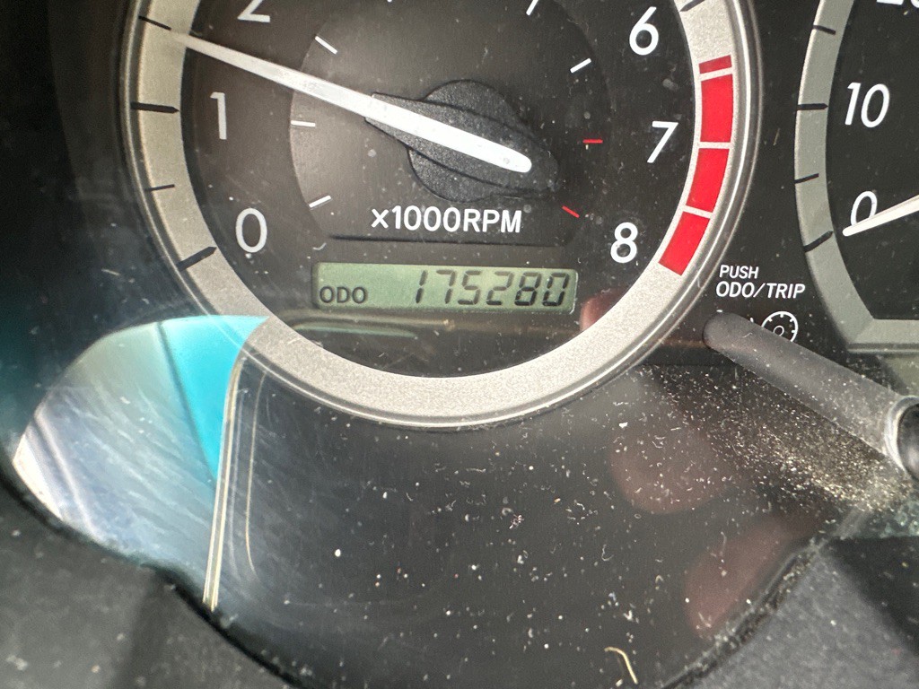 2009 Toyota Sienna Image 12