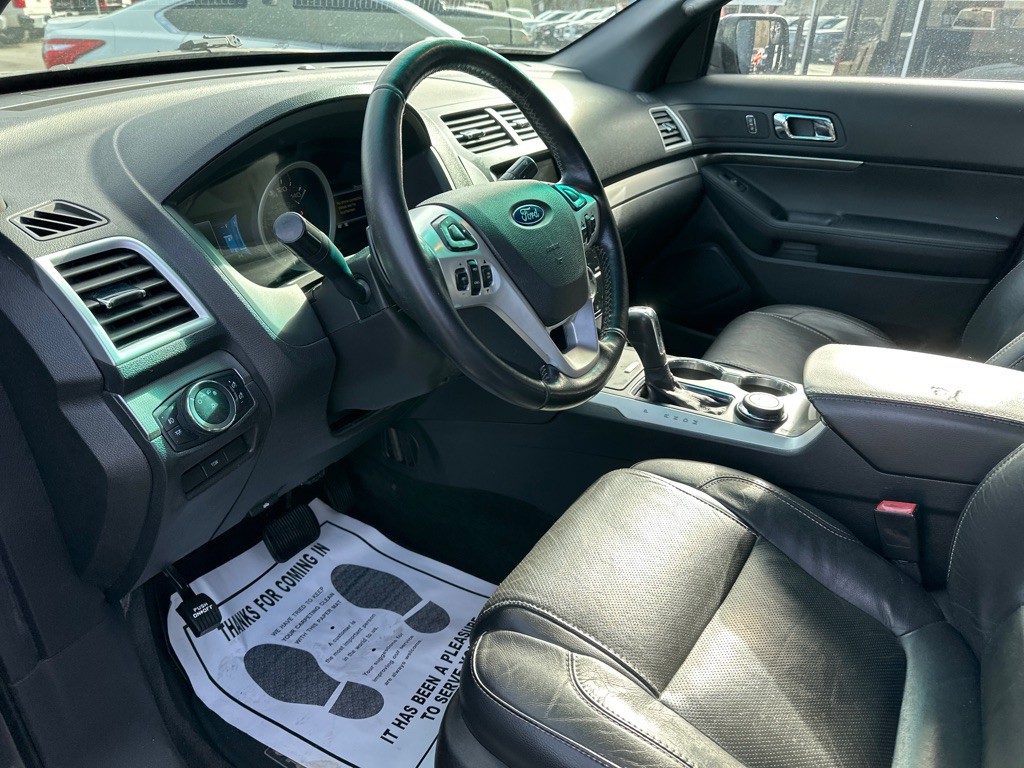 2015 Ford Explorer Image 13