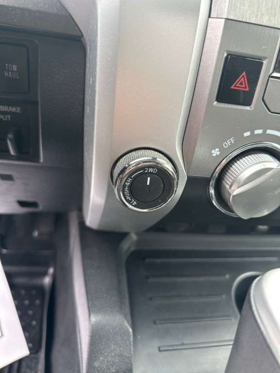 2018 Toyota Tundra Image 16