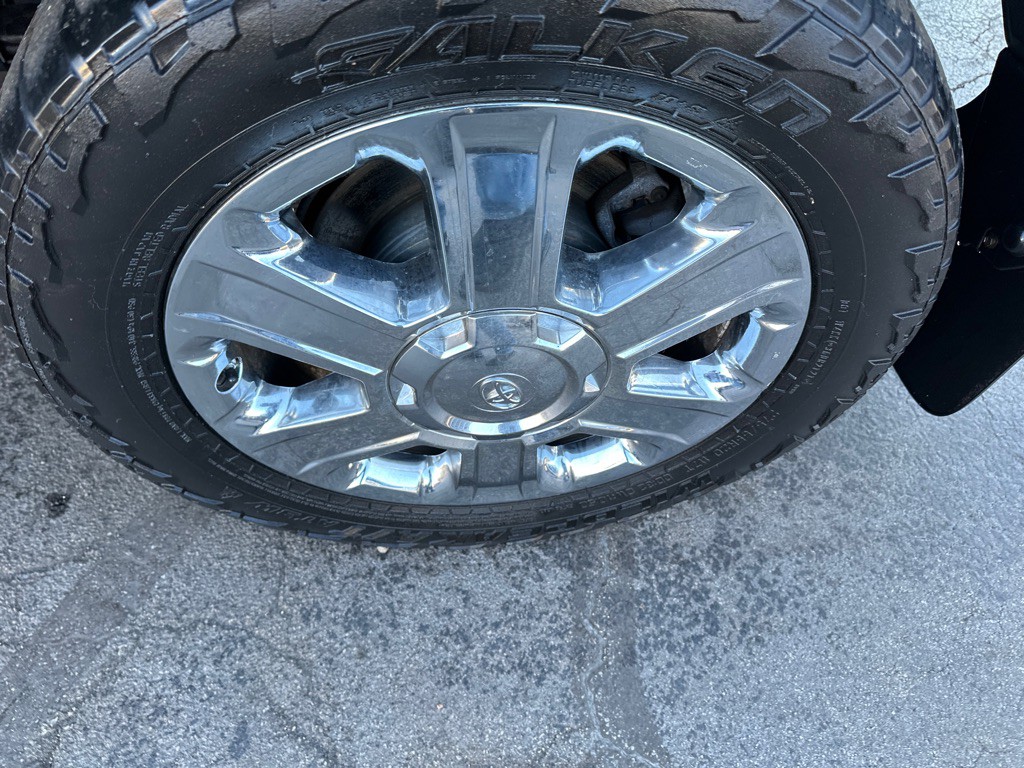 2016 Toyota Tundra Image 12