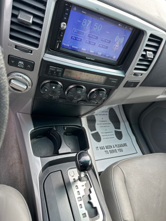 2006 Toyota 4Runner Image 16