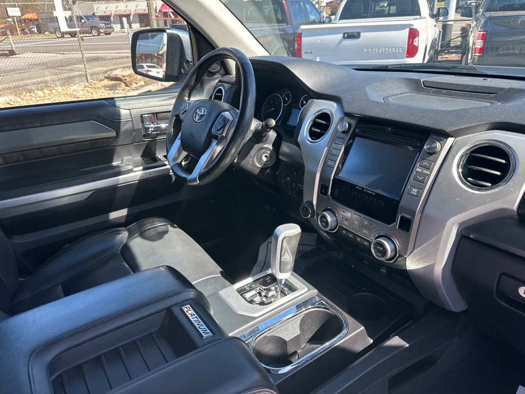 2016 Toyota Tundra Image 10