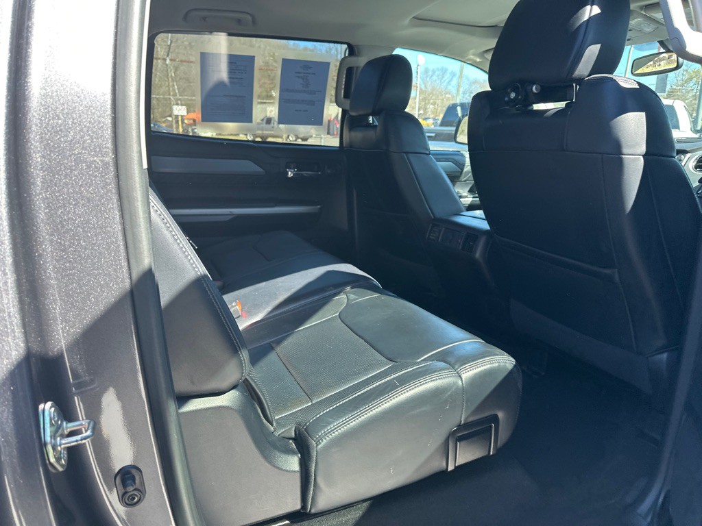 2016 Toyota Tundra Image 11