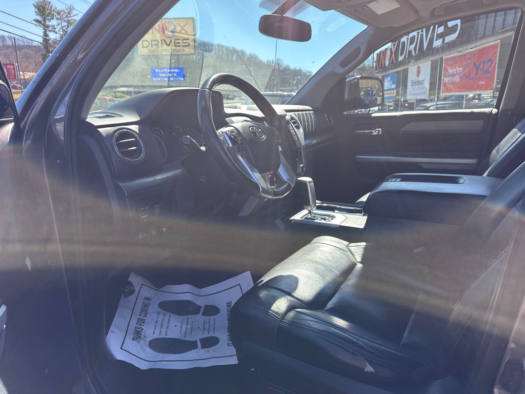 2016 Toyota Tundra Image 19