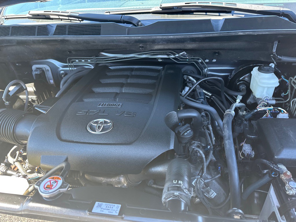 2016 Toyota Tundra Image 20