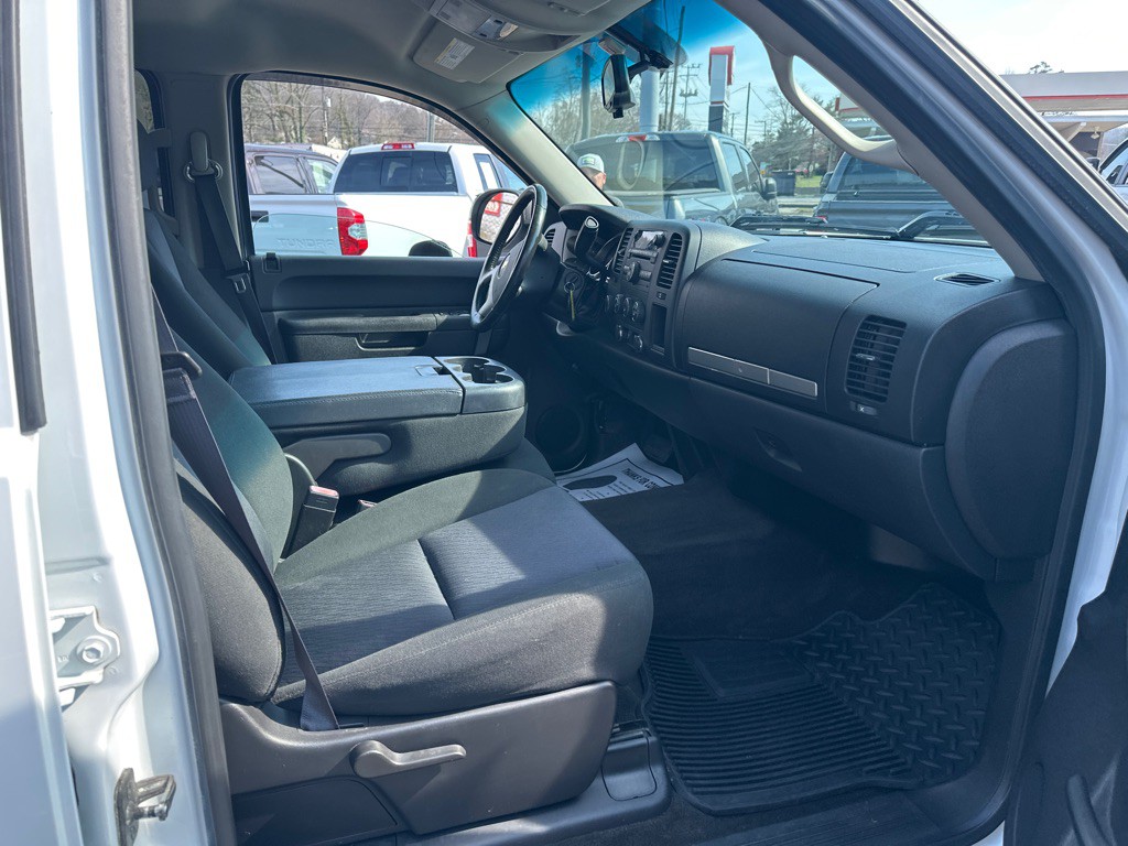 2013 Chevrolet Silverado 1500 Image 6